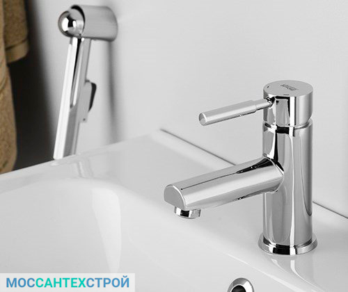 Ремонт ванной и туалета, санузла 4108_Смеситель-для-умывальника-с-гигиенической-лейкой